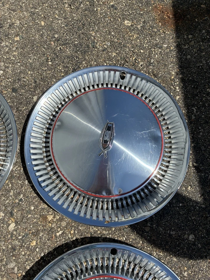1974-76 Vintage Oldsmobile 98  Hubcaps Set 4 Beautiful Red Set 4 P/N  A416308 - Image 2 of 4