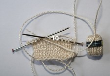Dollhouses & Miniatures , wol  ,  beautiful knitting for dolls 1-12 . no   10