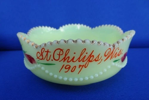 HEISEY Uranium UG Custard Glass Berry Bowl - Souvenir St Philips Wisconsin 1907
