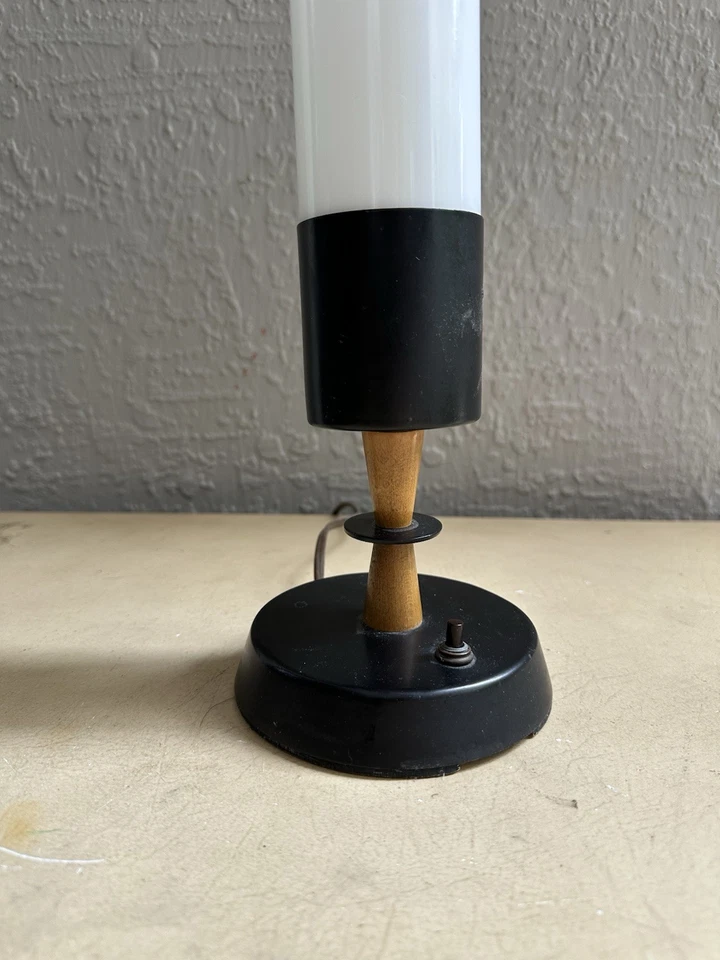 Lightolier vintage? Alemán? Lámpara tocador danesa atómica de teca de vidrio opalino años 50 Foto 3 de 4