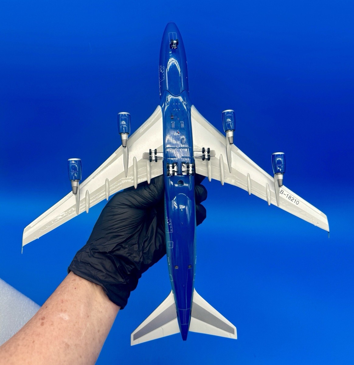 Inflight200 China Airlines Boeing 747-400 1:200 B-18210 Art