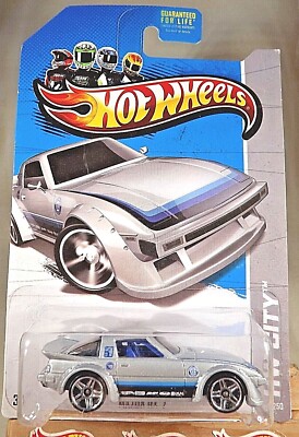 2013 Hot Wheels Treasure Hunt #22 HW City-Night Burnerz MAZDA RX-7 Gray w/Pr5 Sp