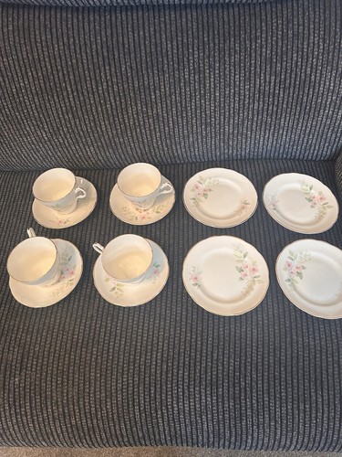 VINTAGE MONTFORT FOR BILTONS 4 X CUPS SAUCERS PLATES IN DELICATE PASTEL BLOSSOM