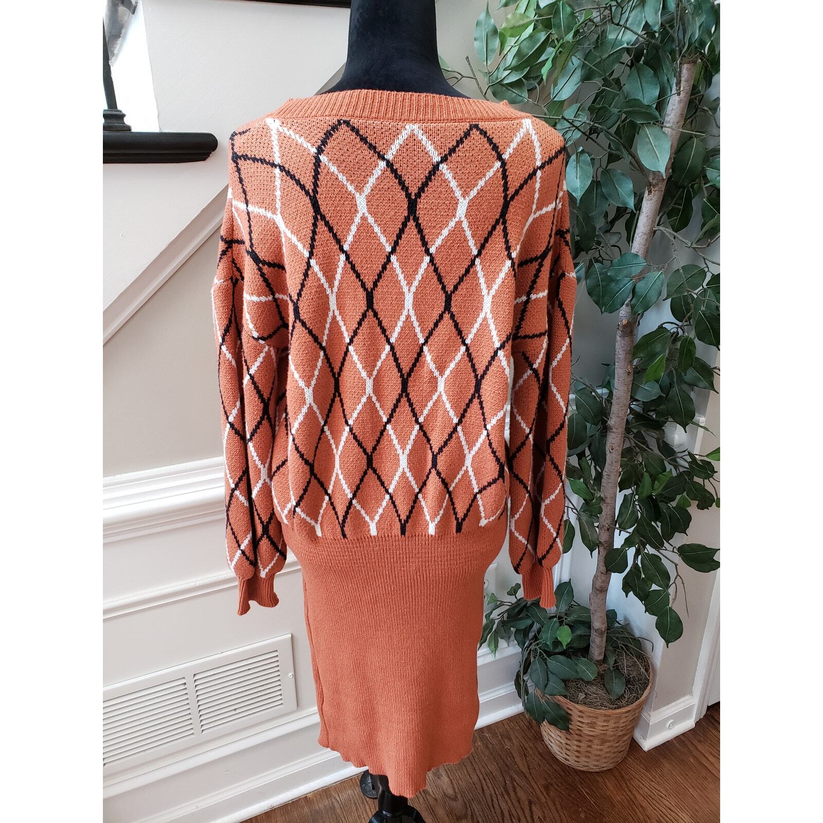 SHEIN Sweater Dress Women's Size 12 Orange Argyle Pattern Drop Shoulder Pullover image 5