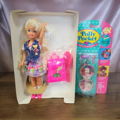 Vintage Barbie Stacie Polly Pocket Princess Palace Locket Gift Set Open Complete