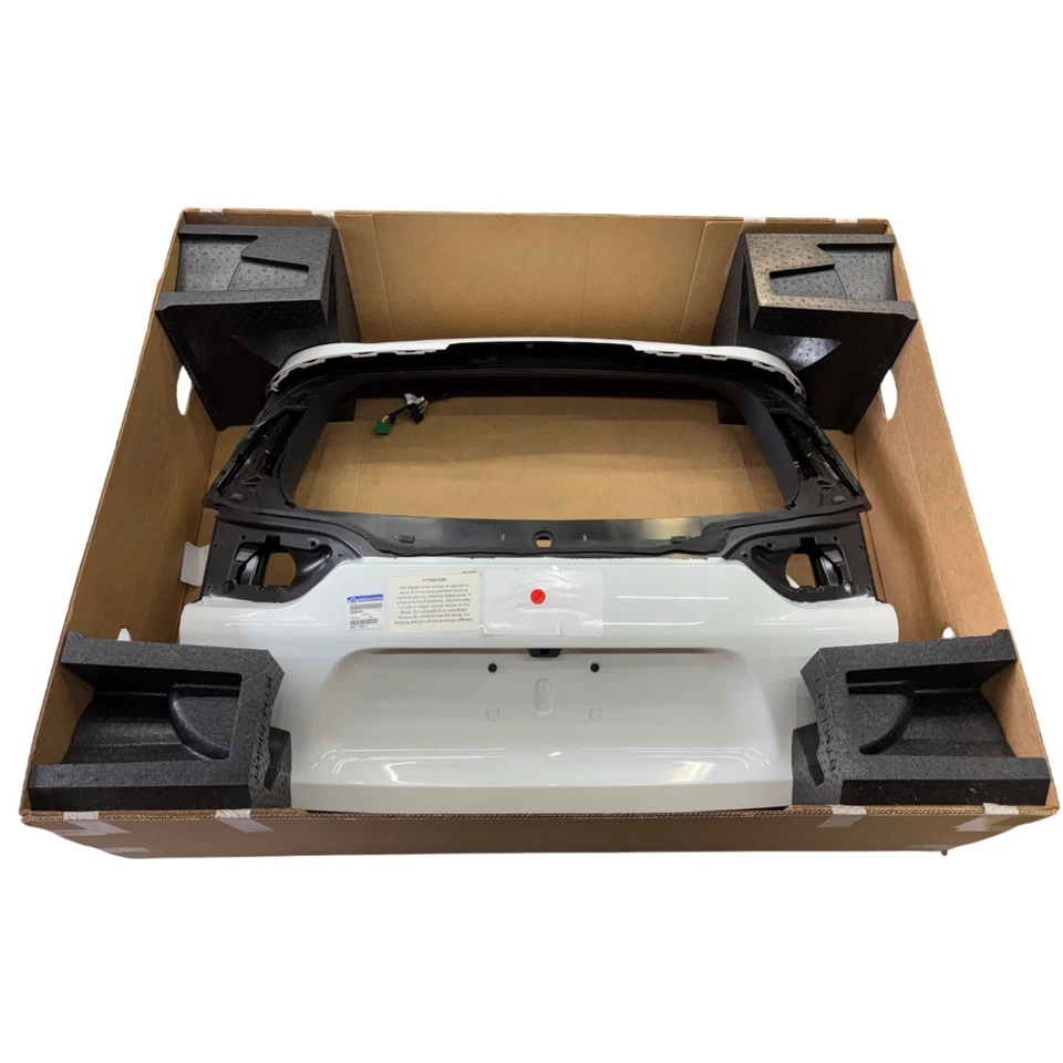 Puerta levadiza Mopar 6RW71DX9AJ para Jeep Cherokee 2019-2023 - OEM de fábrica Foto 2 de 3