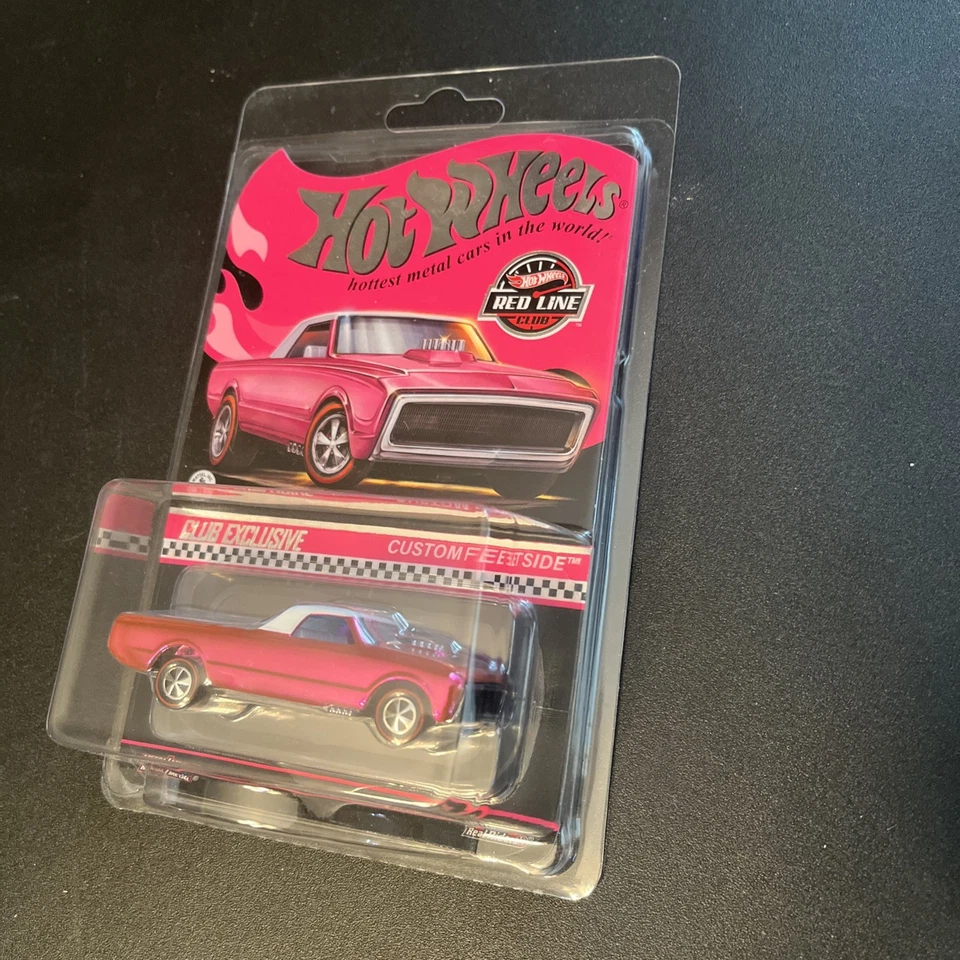 2022 Pink Custom Fleetside Hot Wheels Red Line Club RLC Exclusive HGK70 - Image 2 of 4