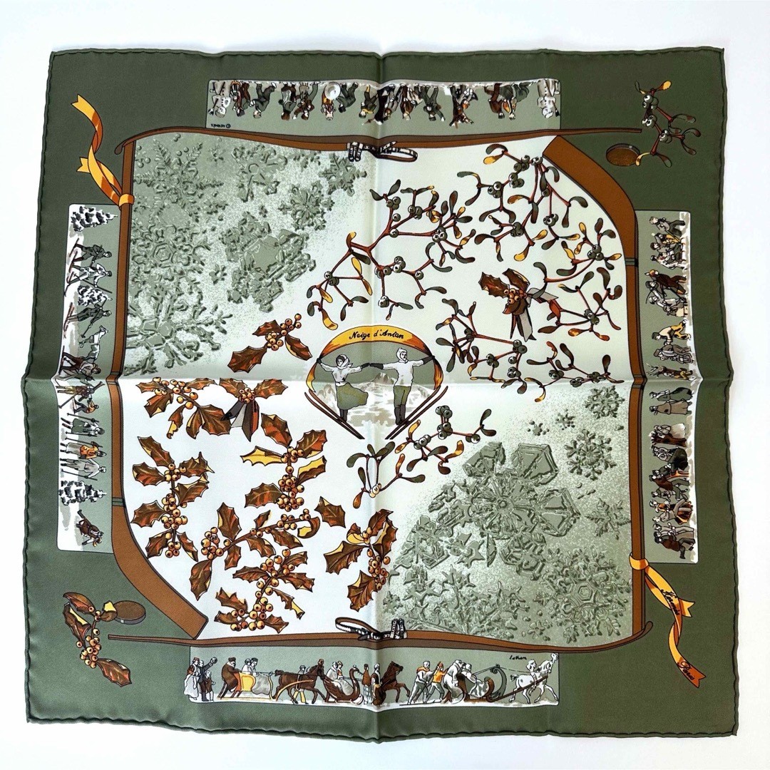 HERMES Carree 45 Scarf Last Year Snow Design Silk Fashion Accessory