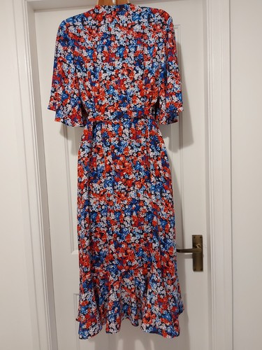 DEBUT FLORAL WRAP FRONT FLUTTER SLEEVE FRILL HEM TEA DRESS - Size 10-12 - Picture 5 of 9