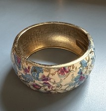 Enamel Floral Wide Gold Tone Bangle Bracelet Hinged Vintage