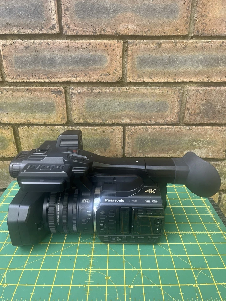 Panasonic HC-X1000 4K Professional Video Camera Camcorder - Image 2 of 4