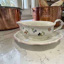Villeroy & Bosh PETITE FLEUR Gravy Boat with DRIP TRAY EUC Floral Flowers