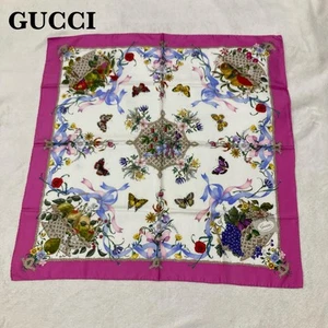 Grande écharpe GUCCI vintage 100% soie fleurie et papillon années 60 70