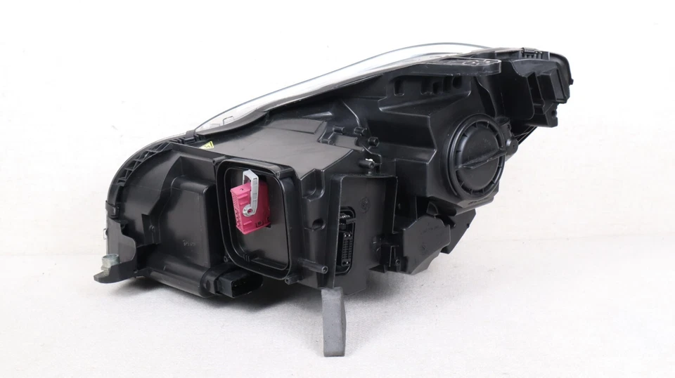 2012-2014 Mercedes-Benz CLS550 CLS63 W218 RH Right Passenger Headlight Xenon OEM - Image 2 of 4