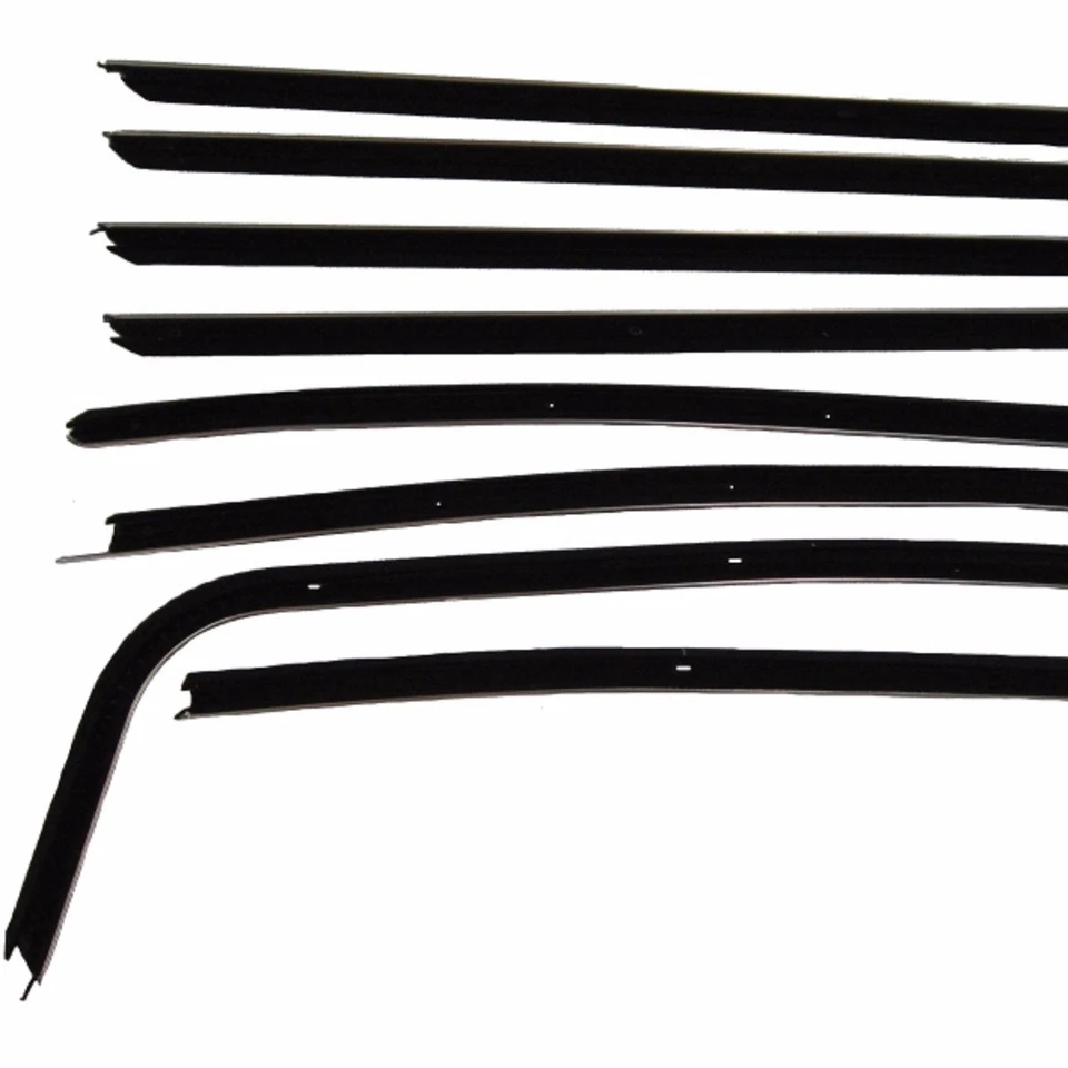 1970-1972 Chevrolet Chevelle 2 door hardtop window sweep seals belt line molding - Image 3 of 4