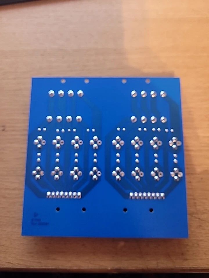 Altronix PD8I Isolated Power Distribution BOARD 8 Fuses NEW - Image 4 of 4