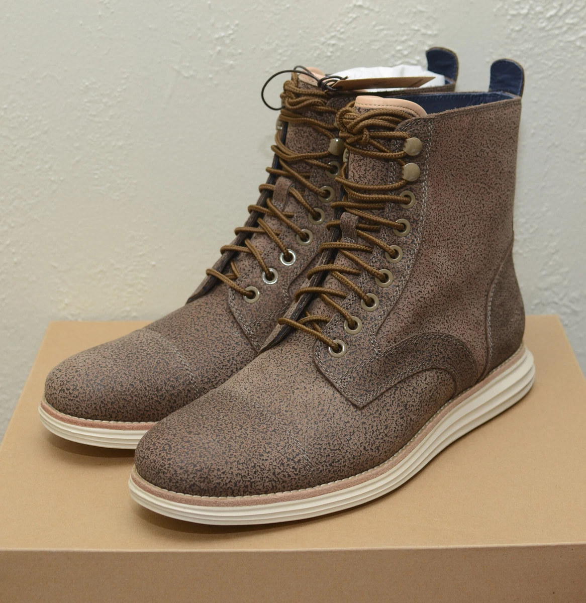 COLE HAAN LUNARGRAND LACE UP COMBAT CAP TOE BOOT BOOTS TAUPE BEIGE