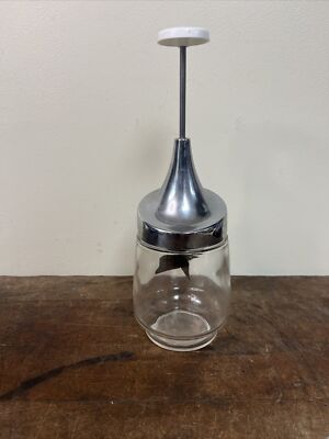 Vintage Manual Gemco Nut /Food Chopper Stainless Silver Top Made In USA 10'' Tall