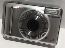 Fujifilm FinePix A600 6.3MP Digital Camera Silver 3X Zoom NO POWER PARTS REPAIR