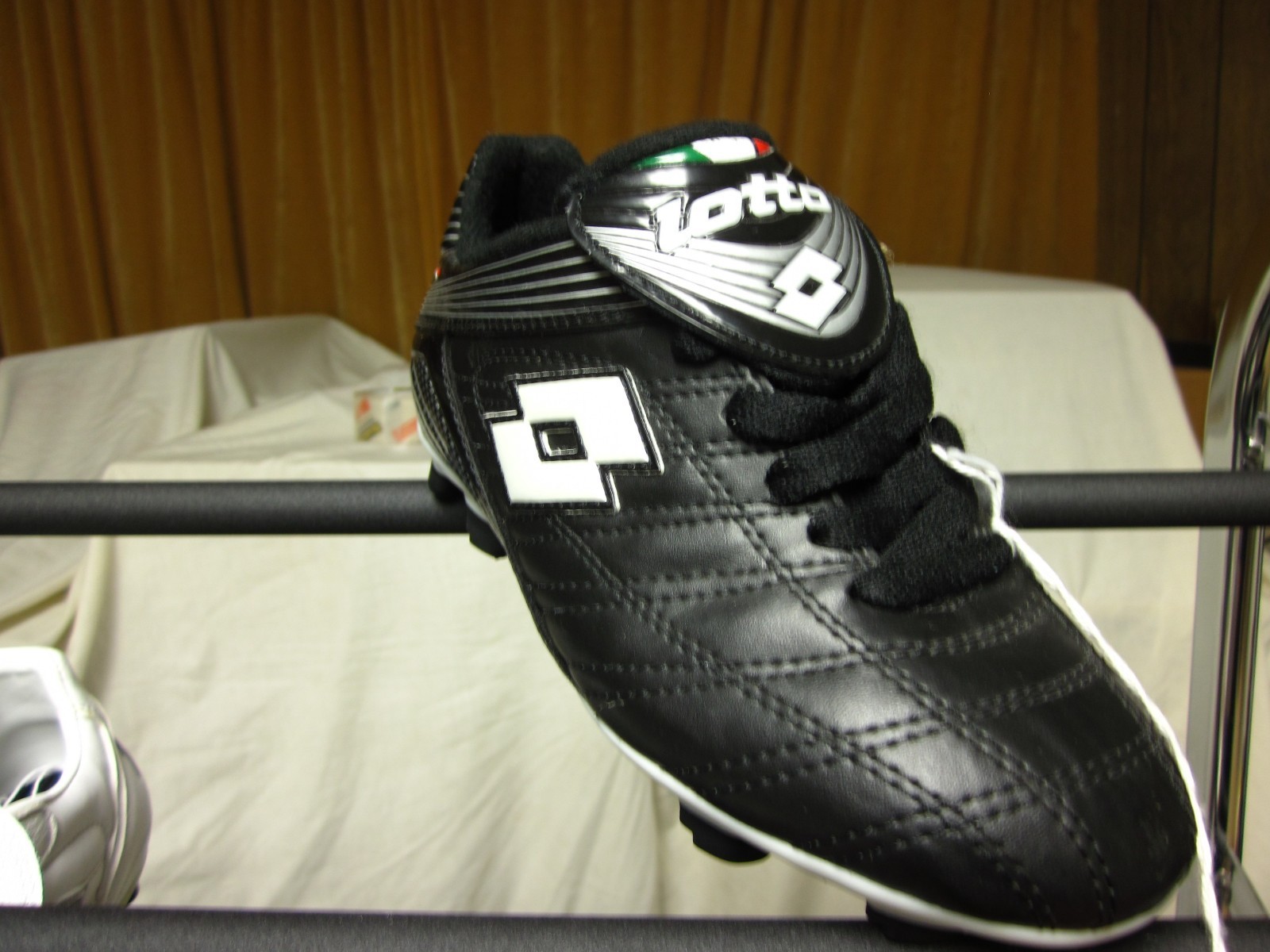 Lotto Stadio Azzuri Tacchetti Calcio Giovanile Nero Bianco & anche in Bianco Medio (D M)