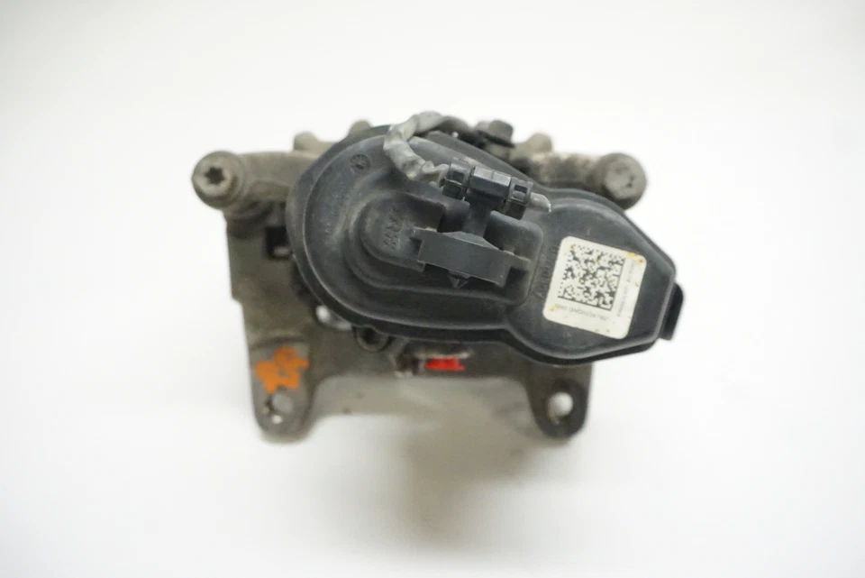 AUDI A5 Quattro 2018-2023 - Pinza de freno trasera/motor de estacionamiento derecho 8W0615404A Foto 3 de 4