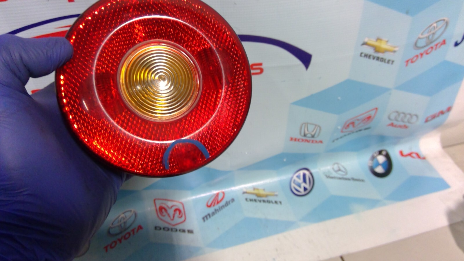LOTUS ELISE EXIGE REAR OUTER LIGHT TAIL LIGHT OEM 2000 2001 2003 2004 2005