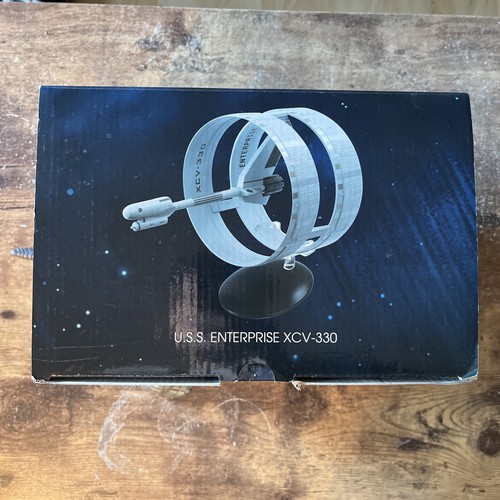 EE. UU. Enterprise XCV-330 Eaglemoss STAR TREK réplica caja abierta
