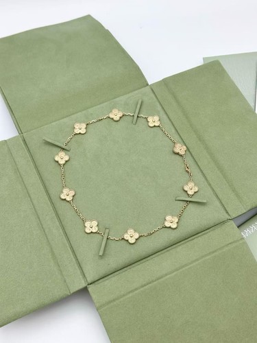 Van Cleef & Arpels Vintage Alhambra Necklace with 10 Motifs 18K Yeloow Gold