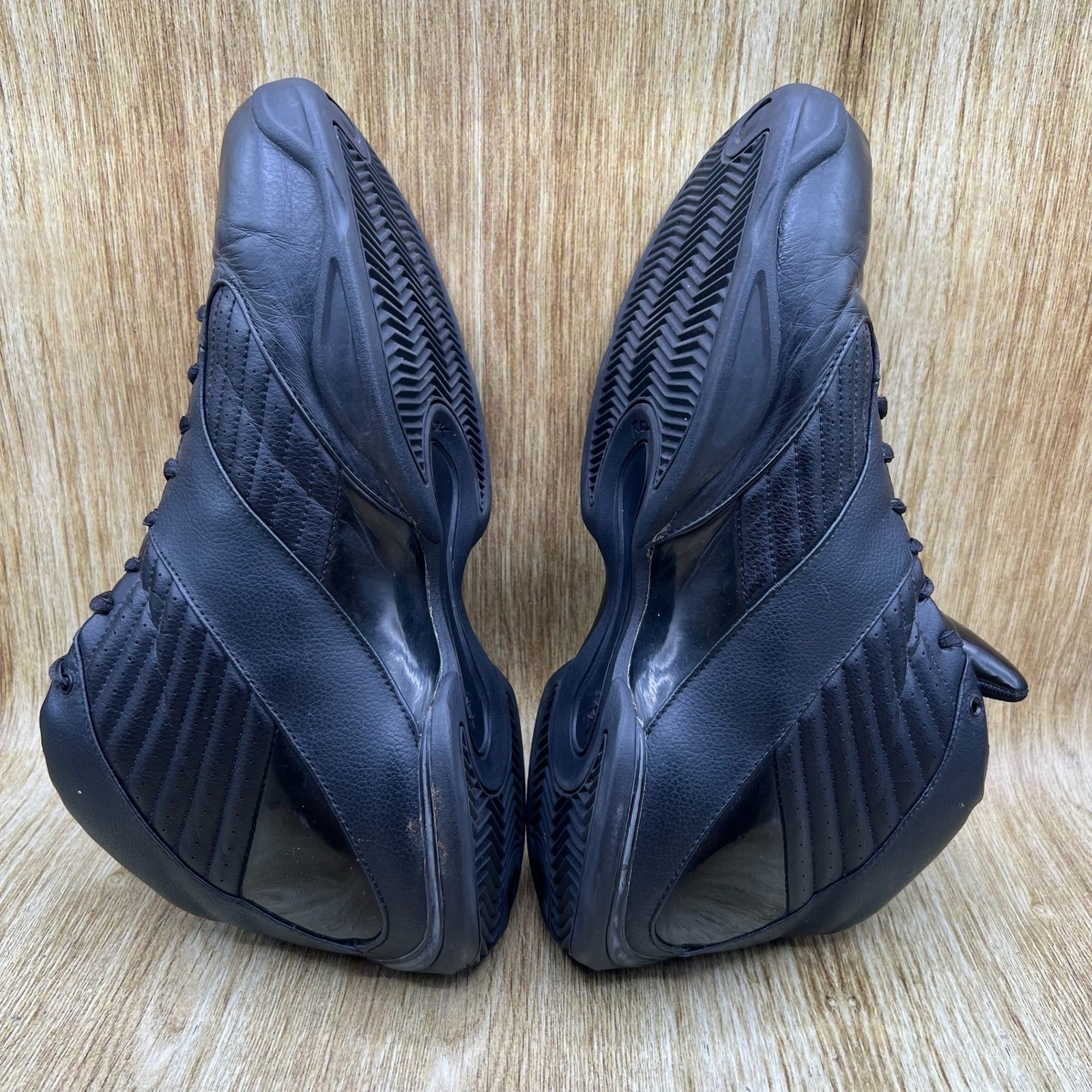 Reebok ATR Coast 2 Coast Men's Size 11 Triple Black Leather Basketball Shoes thumbnail 7