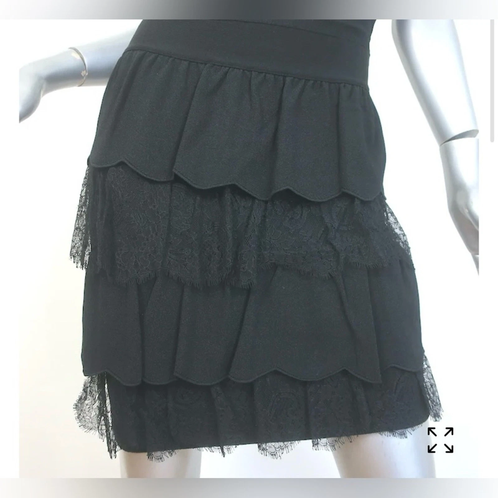 ABITO VALENTINO A STRATI IN MAGLIA ELASTICIZZATA CON VOLANT E LACCI SENZA MANICHE NERO