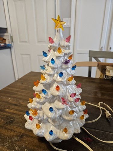 VINTAGE 1980 Holland Mold 13" White Christmas Tree w/ base - Picture 9 of 9