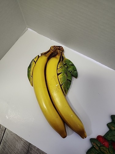 Chalkware Hand Painted Wall Hanging Plaque Fruit Peaches, Bananas 2pcs - Picture 2 of 7