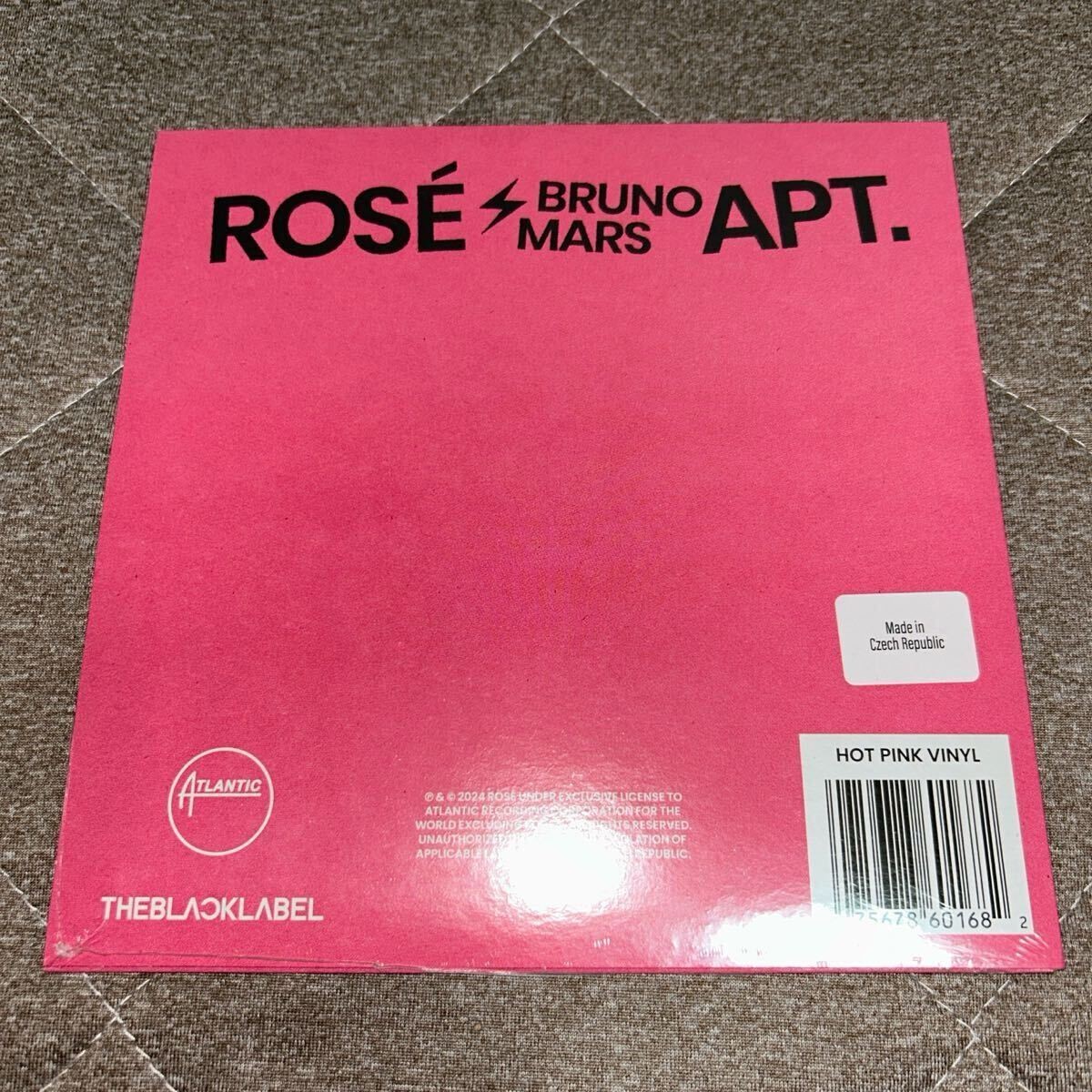 新品 ROSE & Bruno Mars / APT 7inch レコード Amazon.com: Rosé & Bruno Mars – Apt. 7