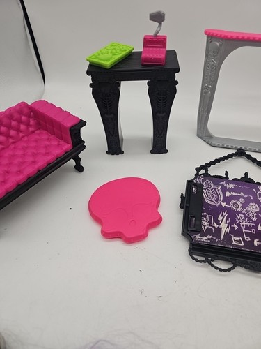 Monster High Doll Furniture And Play Set Lot Cafe Secret Creepers Vanity 4 Dolls - Bild 17 von 19