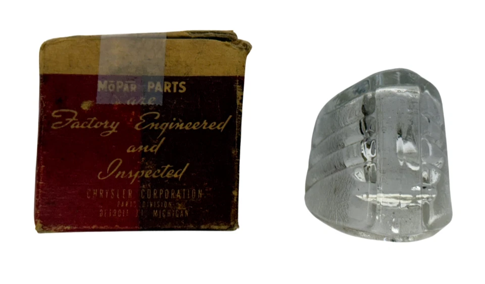 Chrysler New Yorker Saratoga Windsor 1941 lámpara de estacionamiento lente de luz 866221 nuevo en stock Foto 2 de 4