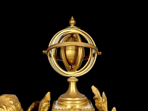 Clock: Antique 19th Ct (1860) French Louis XVI Bronze & Marble Mantel Timepiece - Picture 10 of 23