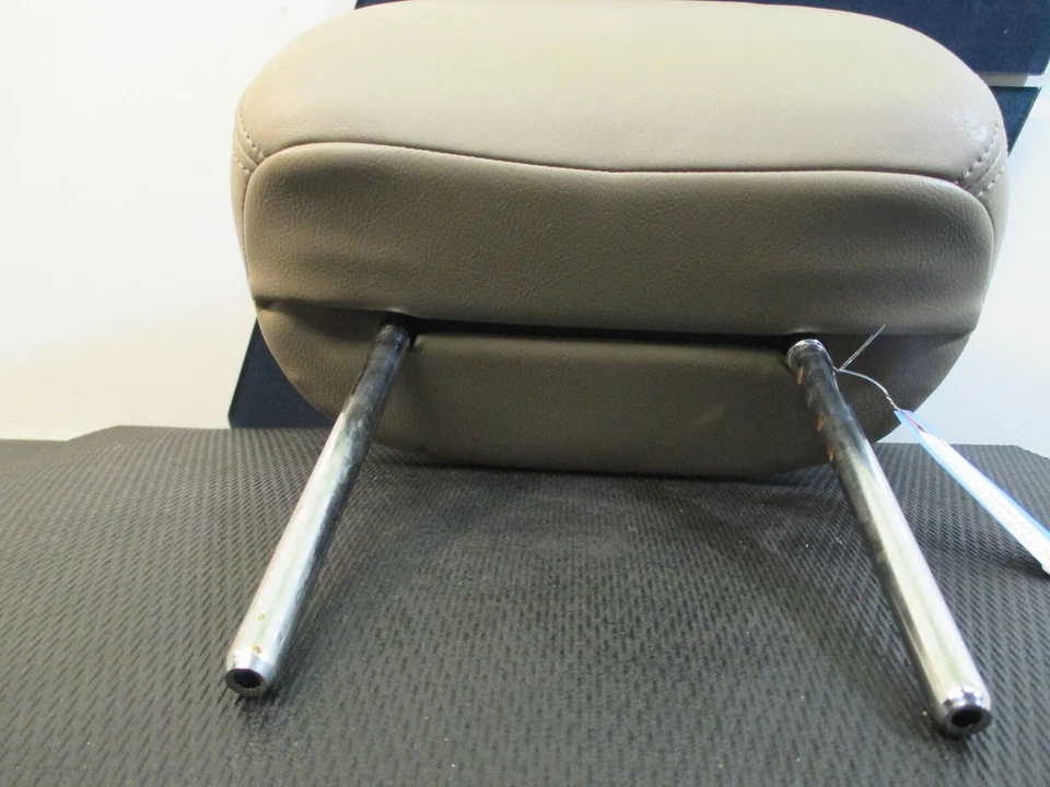 Infiniti I35 2002 4 puertas VQ35 pasajero delantero derecho cuero reposacabezas (tan-p) Foto 3 de 4