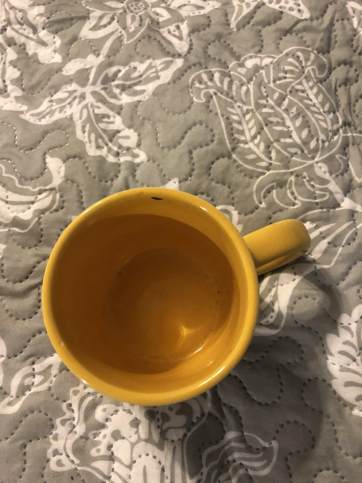 Taza de café con patrón de gato arqueado silbido diseño de Halloween amarillo oscuro y negro Foto 2 de 4