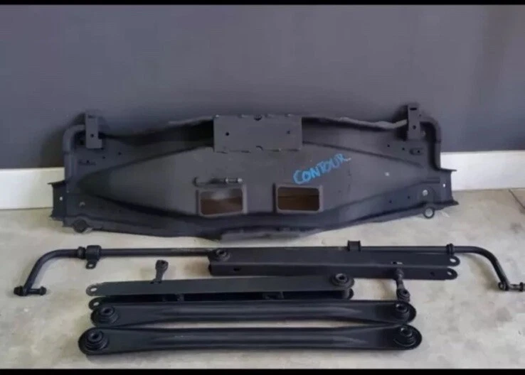 Submarco travesaño suspensión trasera Contour & Mystique Cougar 1995-00 brazos traseros delanteros Foto 2 de 3