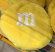 M&Ms World Yellow m Coin Purse New with Tag