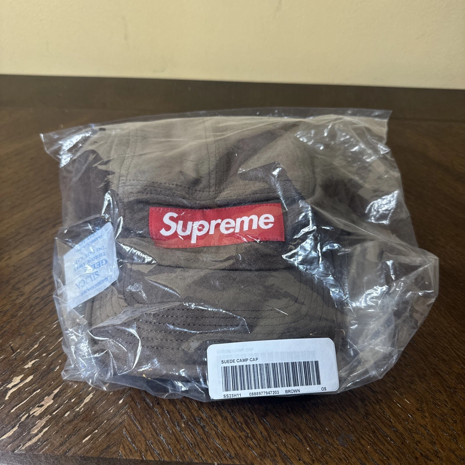 Casquette de camp neuve Supreme en daim marron (réglable)