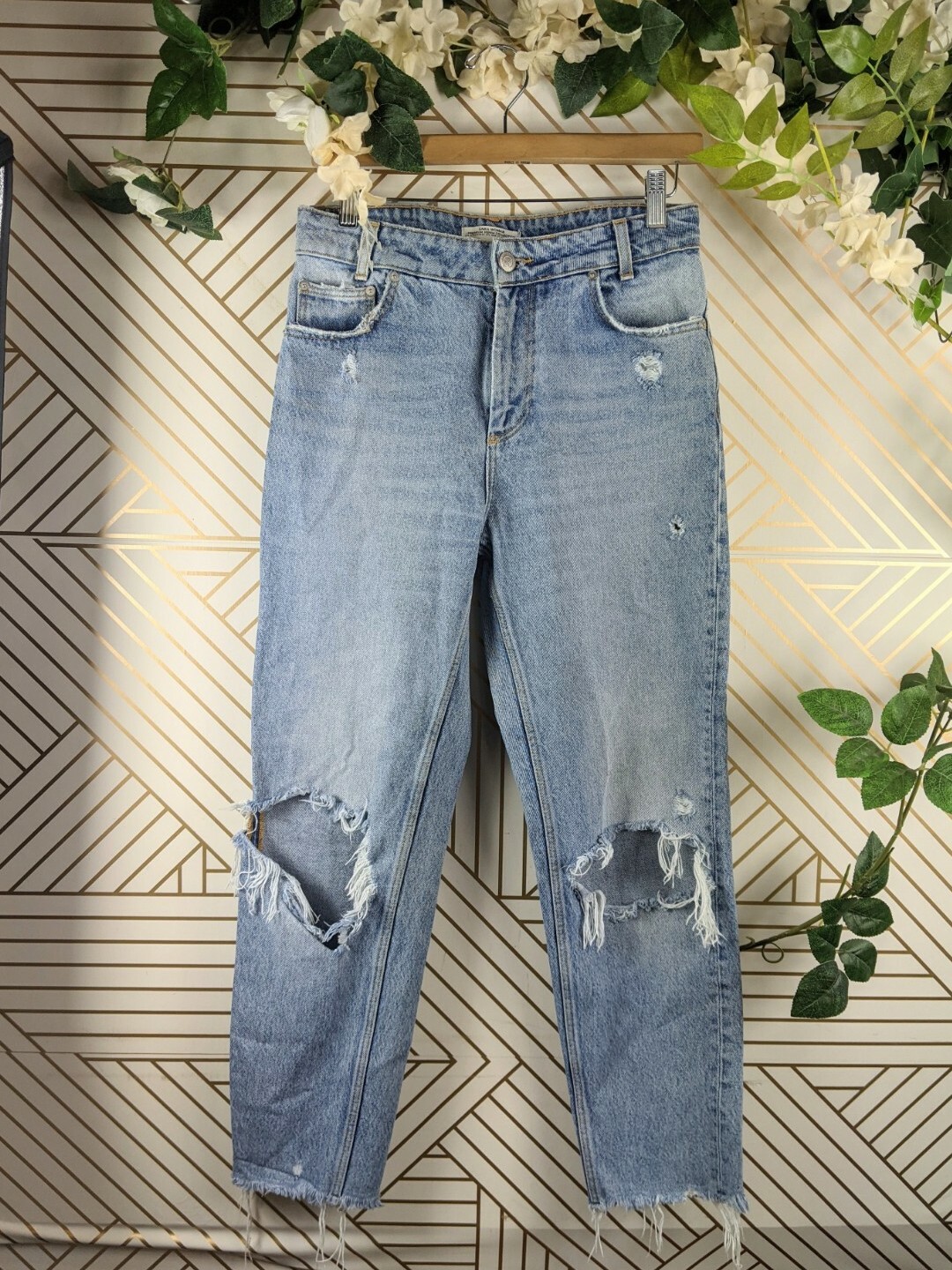 zara frayed raw hem jeans