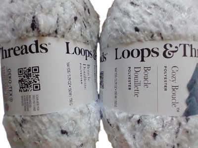 Loops & Threads Cozy Boucle, Blackbird, Polyester, 164yds/150m