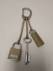 tumi keychain