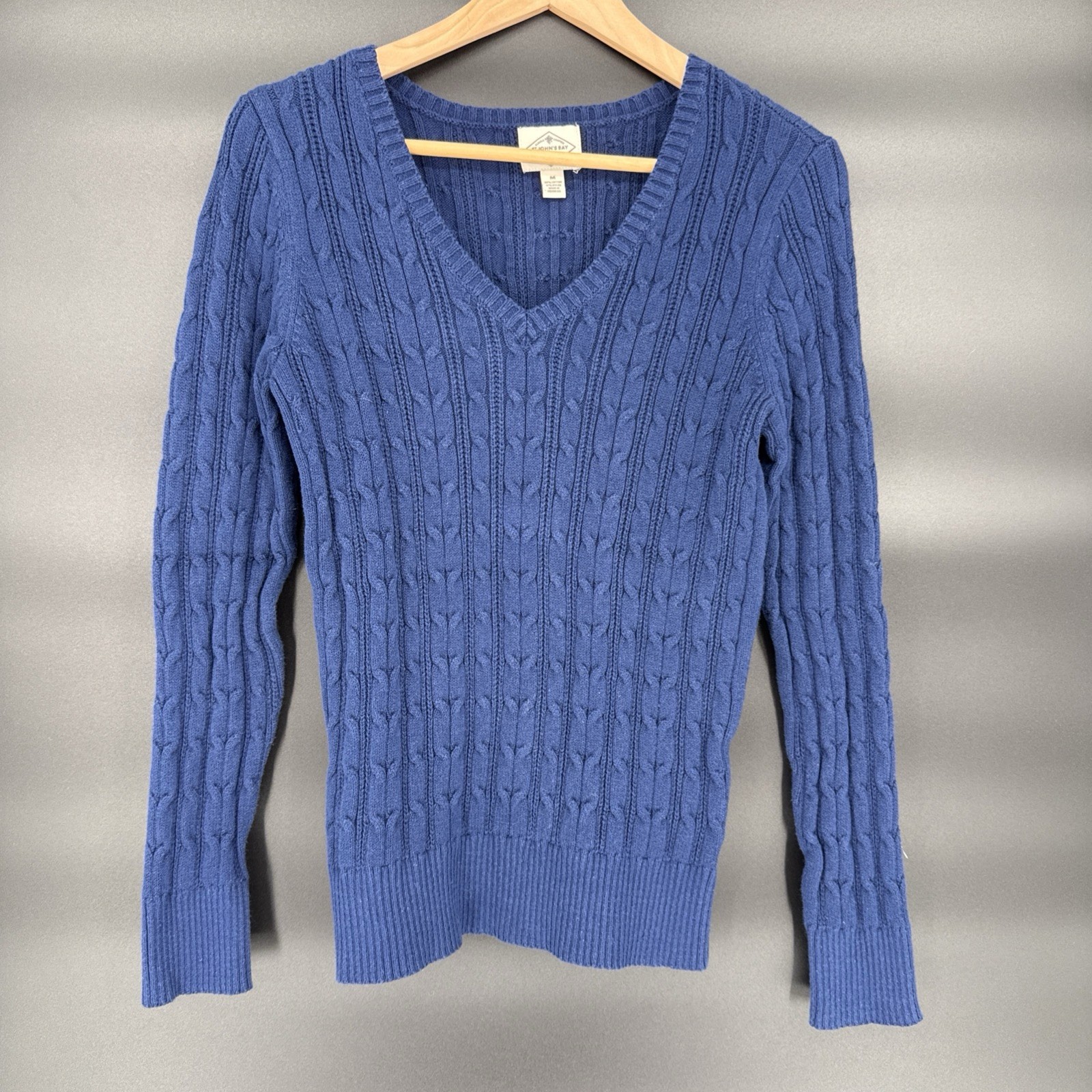 St Johns Bay Women’s Preppy English Cable Knit V Neck Sweater Navy Classic M