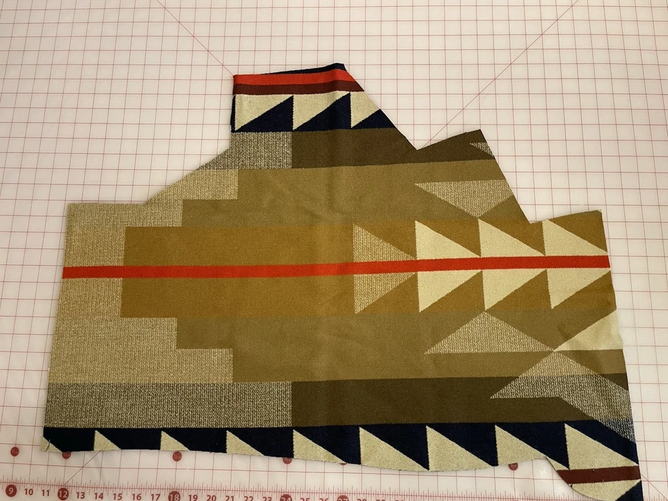 New Pendleton Wool blanket fabric remnants - Medicine Bow - appx 2.2 lb. - Image 4 of 4