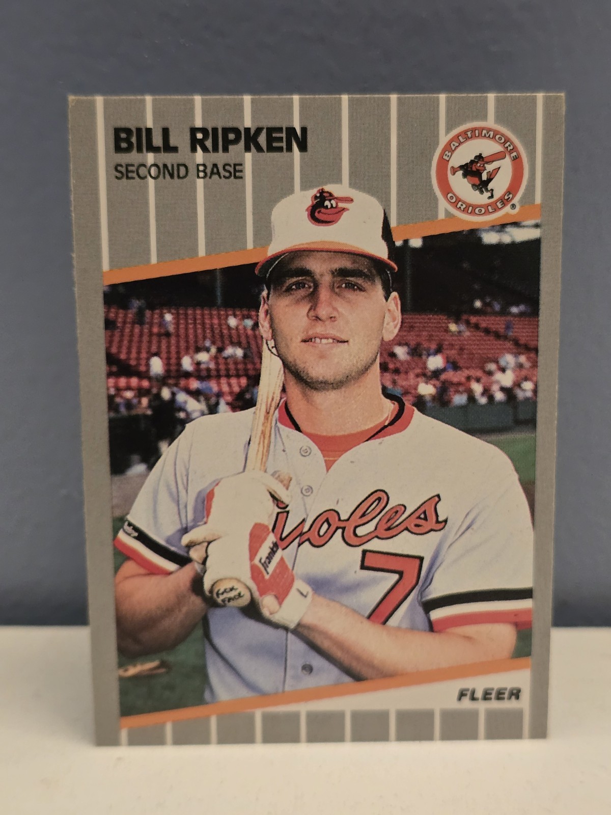 1989 Fleer - Billy Ripken #616 , FF on Knob