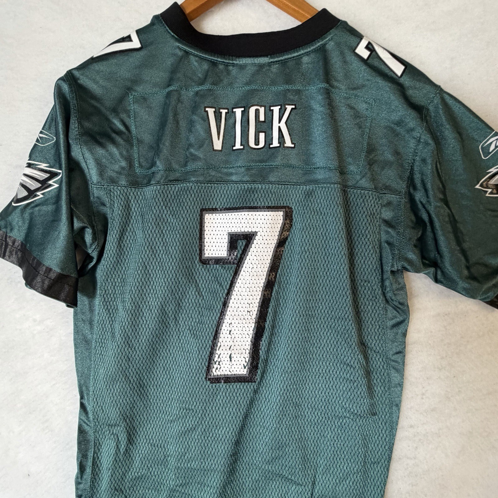 Vintage Youth Green Reebok Philadelphia Eagles Michael Vick Large Jersey thumbnail 7