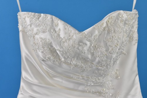 D'ZAGE Ivory Strapless A-Line Beaded Sequin Embroidered Wedding Dress Size 8 - Picture 10 of 15