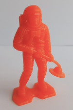 1970 Louis Marx Co. NASA Apollo Astronaut Scanner Figure 2 1/4 inch Orange